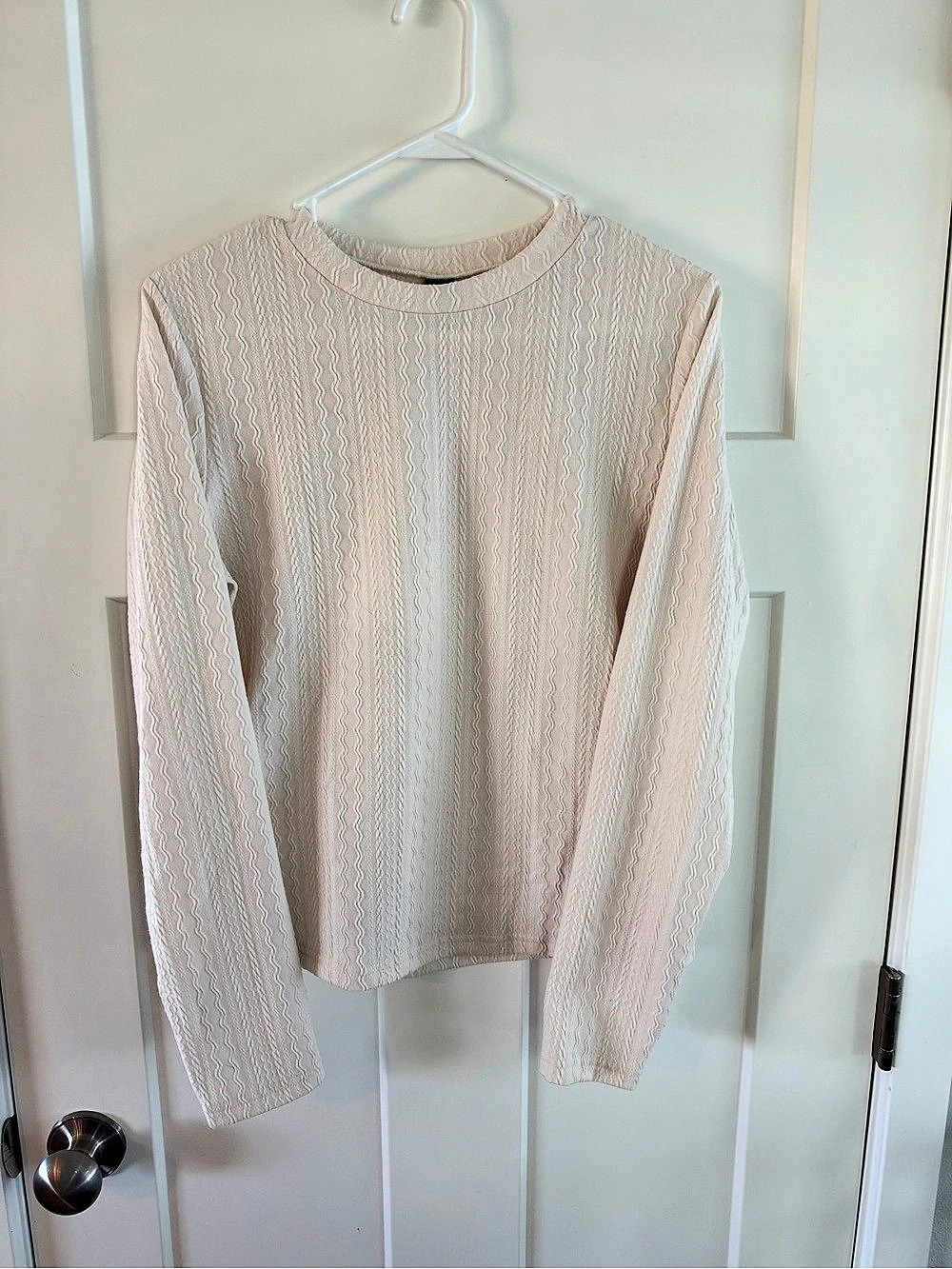 SHEIN Textured Crew Neck Sweater Pink Size Large Like New